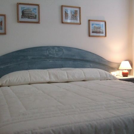 Hotel Roma بيومبينوا المظهر الخارجي الصورة